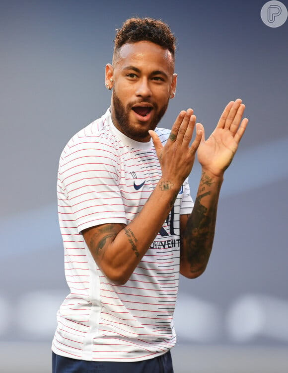 Neymar teve papel importante na vitória do Paris Saint-Germain sobre o RB Leipzig