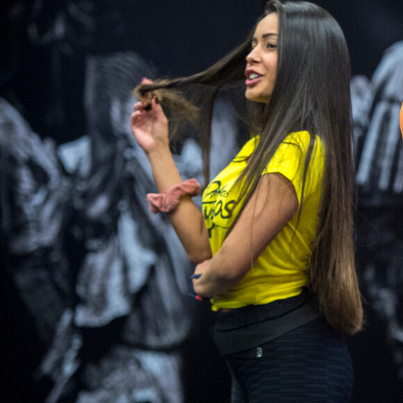 Tati Scarlatti, apontada como affair de Thiaguinho, já participou do 'Dança dos Famosos'