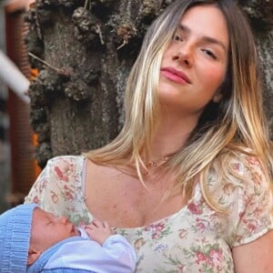 Giovanna Ewbank faz foto com sutiã de amamentação