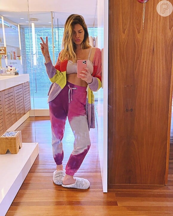 veja foto de Giovanna Ewbank com sutiã de amamentação!