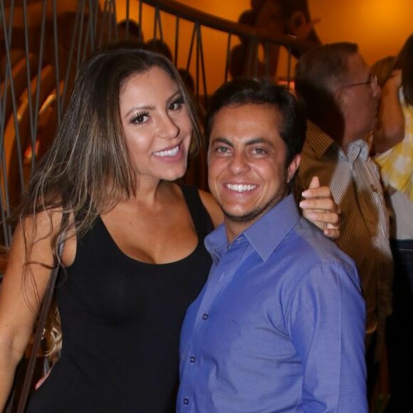 Mulher de Thammy Miranda, Andressa Miranda se encantou ao ver o filho, Bento, vestido de Woody do filme 'Toy Story'