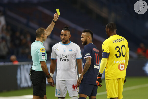 Neymar foi expulso do jogo contra o Olympique de Marselha