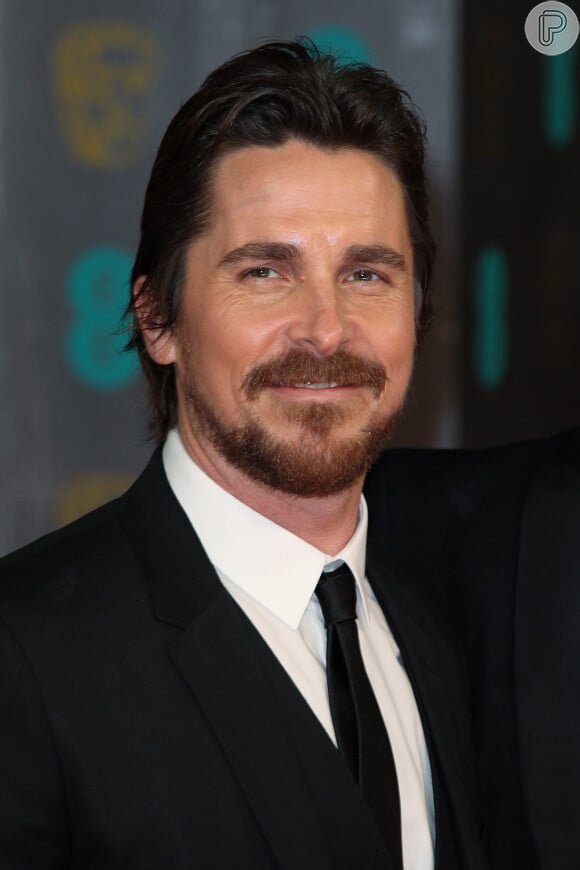 Christian Bale é famosos por intepretar o Batman na trilogia do super-herói