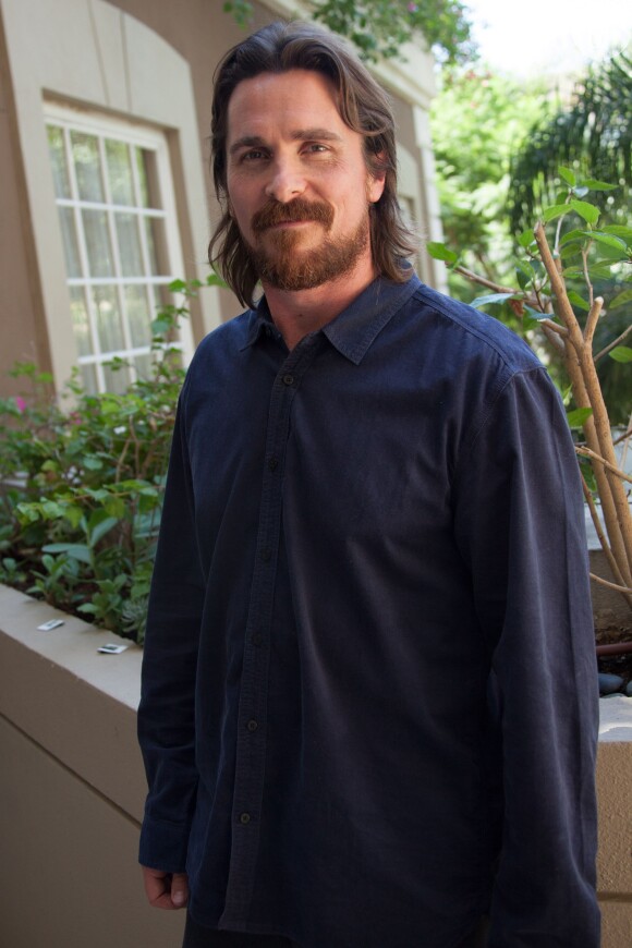 Christian Bale desiste do papel de Steve Jobs no cinema