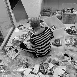 Xuxa Meneghel revirou arquivos para incluir fotos no livro