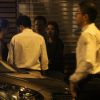 Recém-casados, Michel Teló e Thais Fersoza são flagrados em frente a restaurante no Rio