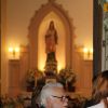 Famosos rezaram na missa de um mês de Pedro Almeida, filho caçula de Manoel Carlos