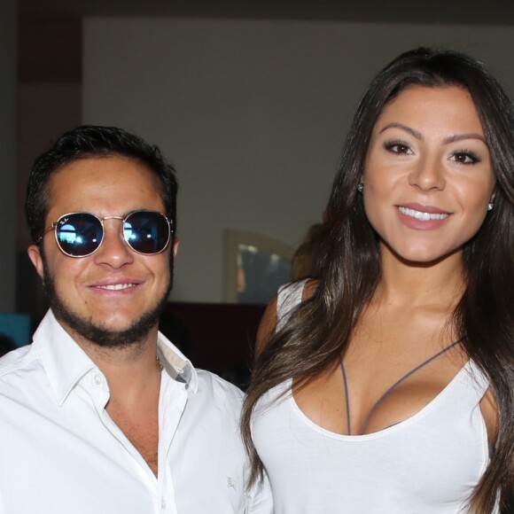 Filho de Andressa Miranda e Thammy Miranda teve que improvisar fantasia de Woody, do 'Toy Story', em festa de 8 meses, em outubro de 2020