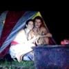 Nando Rodrigues diz que adora acampanhar e compartilha foto de noite com a namorada, Daniele De Lova, em viagem ao Sana, no interior do Rio de Janeiro: 'Ela curte'