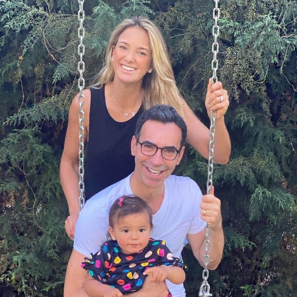 Marido de Ticiane Pinheiro, Cesar Tralli é pai de Manuella, filha mais nova da apresentadora
