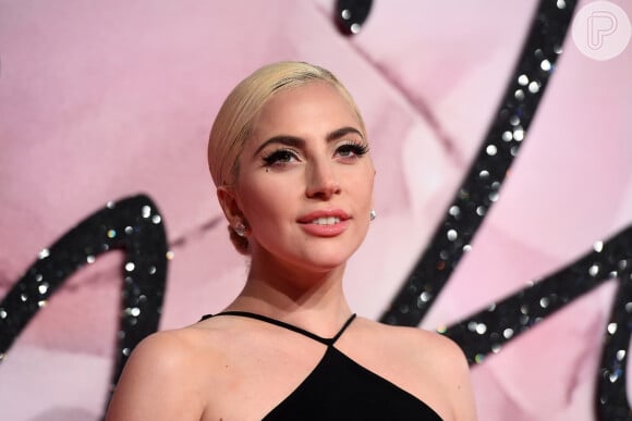 Lady Gaga chora por vitória do novo presidente: 'Joe Biden, Kamala Harris e o povo americano, vocês acabaram de dar ao mundo um dos maiores atos de bondade e bravura que a humanidade já viu'