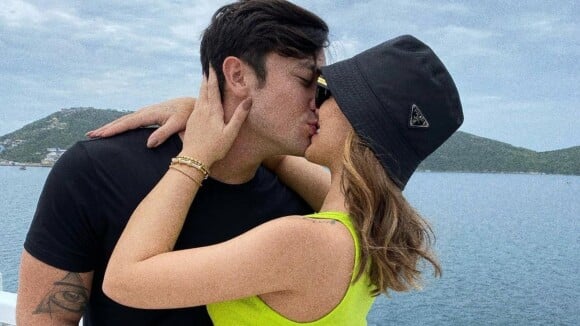 Ex-BBB Rafa Kalimann beija namorado, Daniel Caon, em 1ª foto juntos. Veja!