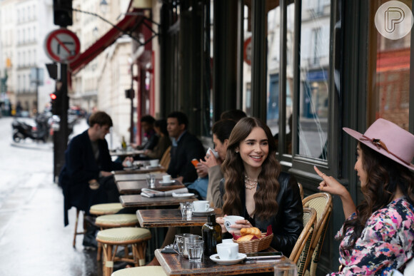 A cidade de Paris é cenário na série 'Emily in Paris'