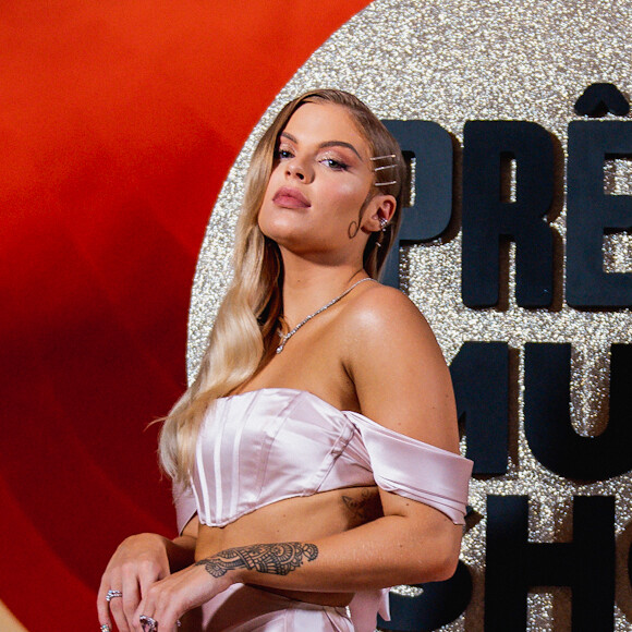 Luísa Sonza apostou em acessórios da marca Marisa Clermann para o Prêmio Multishow