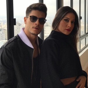 Arthur Aguiar e Mayra Cardi se separaram em meio a polêmicas de traição