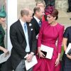 Kate Middleton apostou em look rosa escuro no casamento de Eugenie