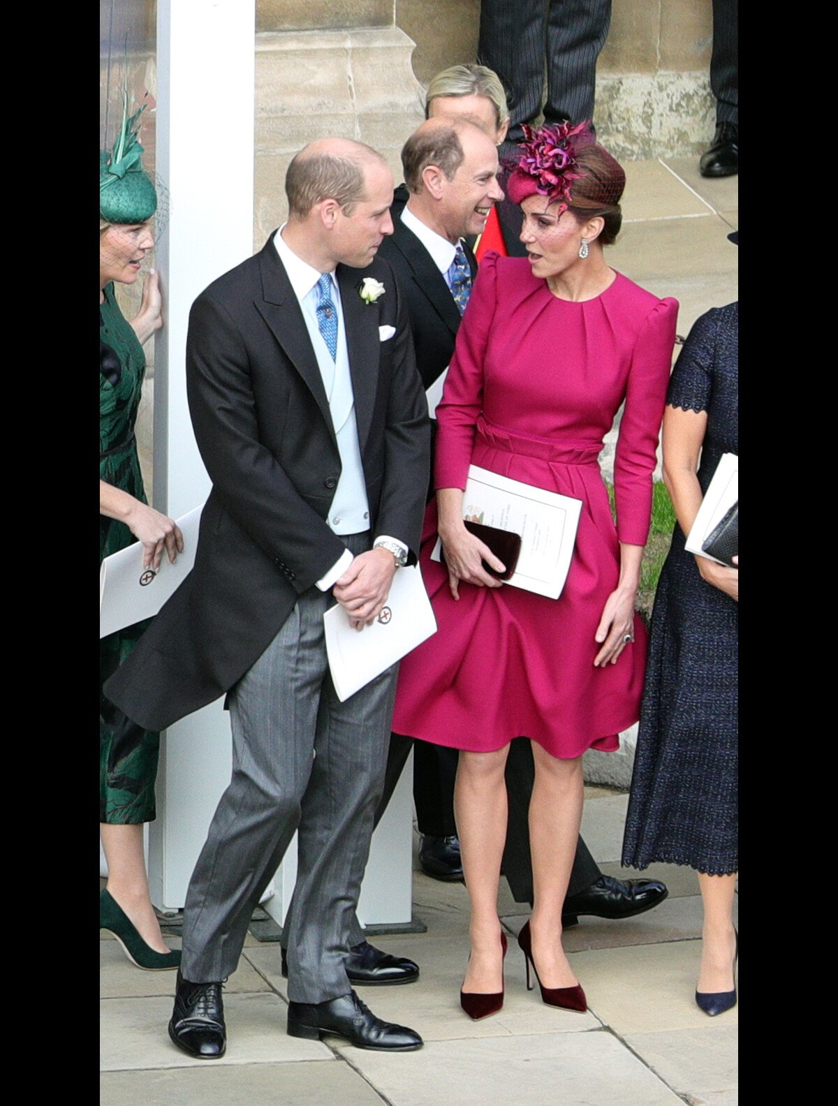 Foto: Kate Middleton apostou em look rosa escuro no casamento de Eugenie -  Purepeople