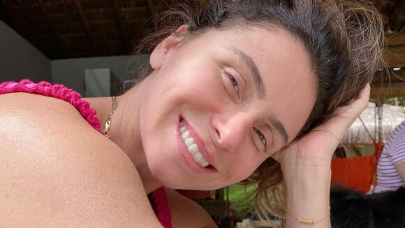 Giovanna Antonelli aposta em biquíni de crochê tie dye: 'Matando as novinhas de inveja'