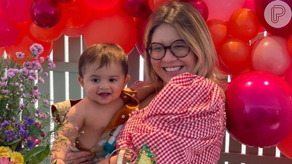 Marília Mendonça escolhe presente diferente para marcar os 11 meses do filho