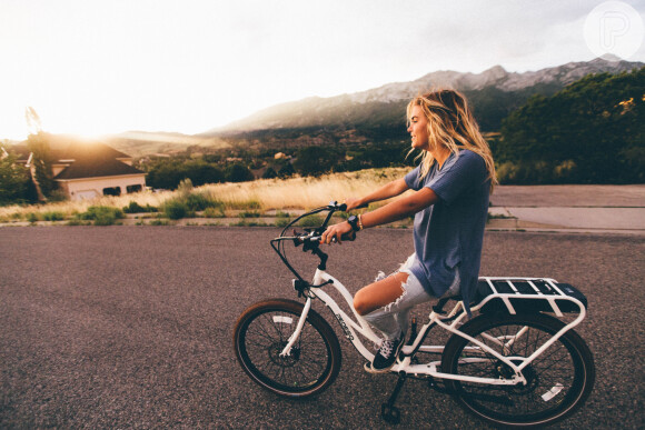 Andar de bicicleta é uma atividade física diferente para você começar