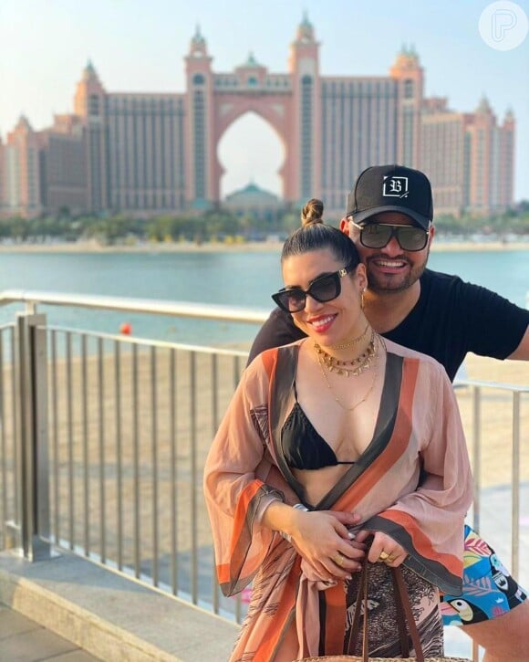 Naiara Azevedo viajou com marido, Rafael Cabral, para Dubai