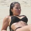 De biquíni, Maraisa renovou o bronzeado em praia do Rio de Janeiro nesta segunda-feira, 30 de novembro de 2020