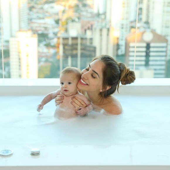 Alok e Romana Novais também ficaram afastados do filho mais velho por causa da Covid-19