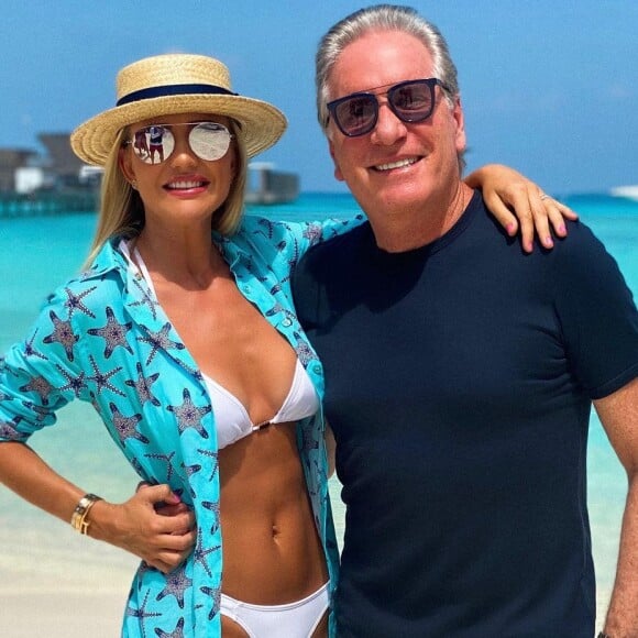 Ana Paula Siebert curtiu segunda lua de mel com Roberto Justus nas Ilhas Maldivas