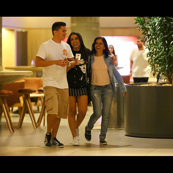 Renan Machado é irmão de Anitta, fruto do casamento de Miriam Macedo com Mauro Machado