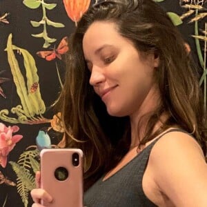 Nathalia Dill compartilhou a evolução do barrigão de gravidez