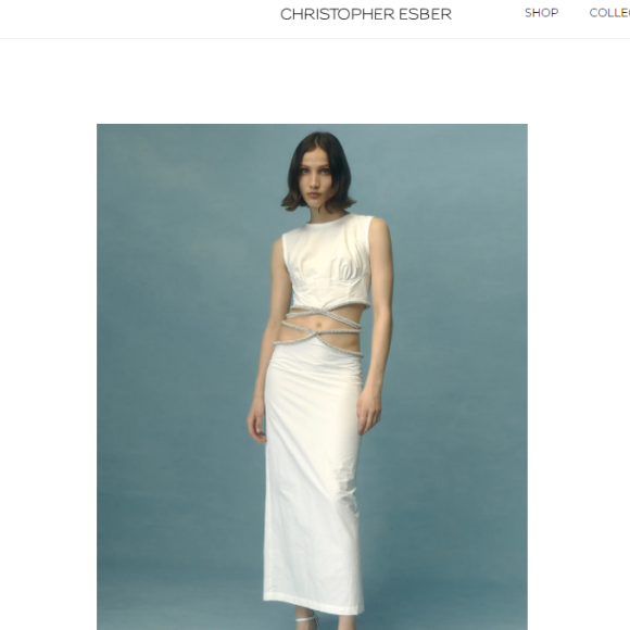 No site da marca, o vestido de Marina Ruy Barbosa é vendido por pouco mais de R$ 5.000,00, na cotação atual do dólar