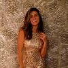 Giovanna Antonelli aposta em look dourado para festa de Ano-Novo