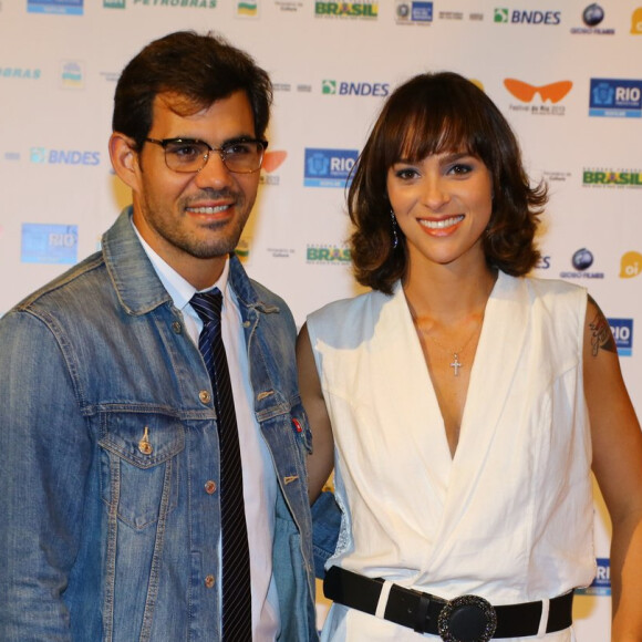 Mulher de Juliano Cazarré, Leticia Bastos deu à luz 4º filho do casal