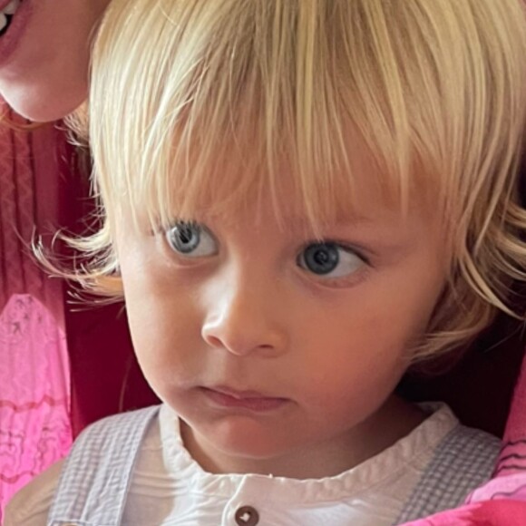 Marina Ruy Barbosa fica encantada com filho de Shantal em foto