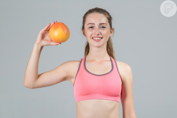 Pré-treino: laranja tem vitaminas ideais para valorizar o corpo