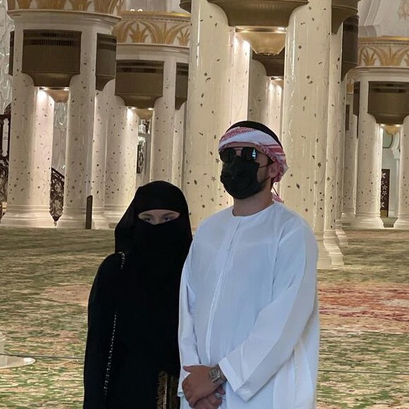 A Mesquita do Sheik Zayed é o maior templo do mundo