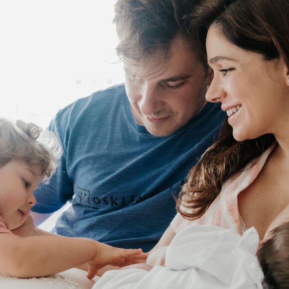 Sabrina Petraglia negou que o filho, Gael, tenha tido ciúmes da irmã, Maya