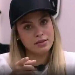 'BBB 21': Sarah diz nunca ter feito sexo anal. 'Já tentei, não gostei. Não deixei, não deixei', disse a loira