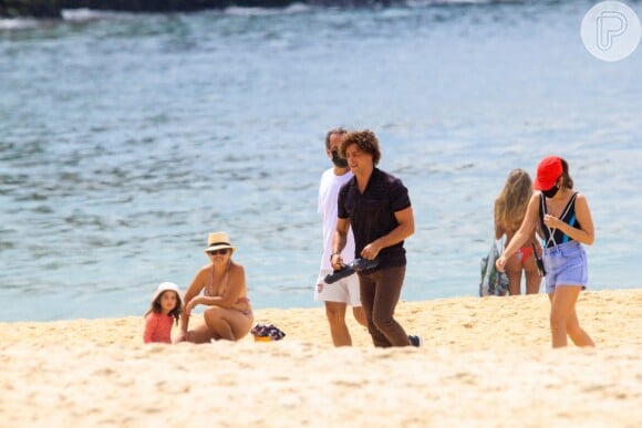 Cauã Reymond gravou na praia do Leme cenas da novela 'Um Lugar ao Sol'