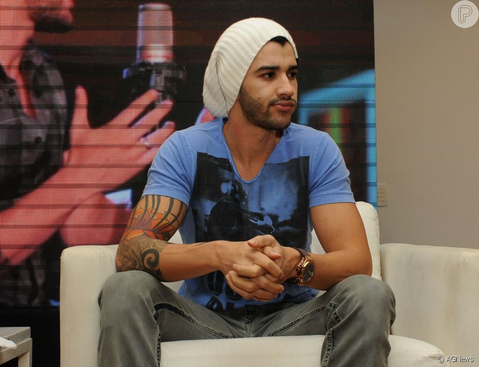Gusttavo Lima no início da carreira investia em um estilo mais despojado, em 2014 Purepeople Gusttavo Lima no início da carreira investia em um estilo mais despojado, em 2014 Purepeople