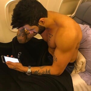 Gusttavo Lima, em 2018, valorizava corpo em fotos sem camisa