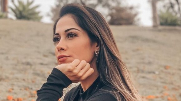 Mayra Cardi nota mudanças após conversão: 'Não consigo usar filtro de Instagram e decote'