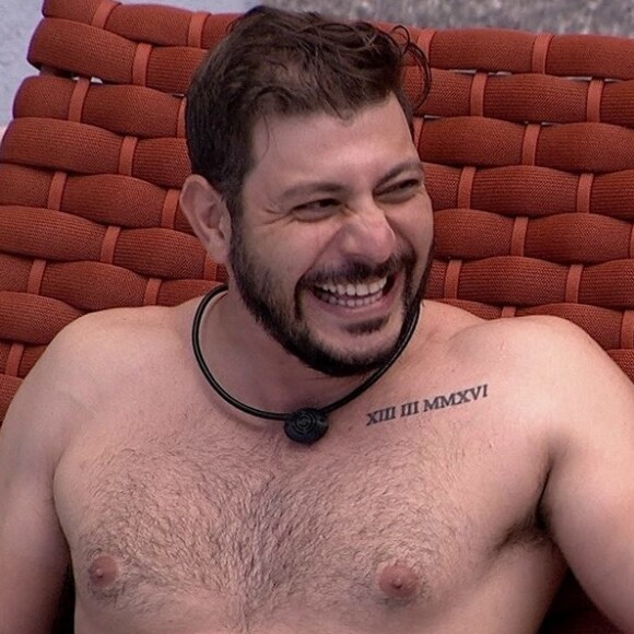 No 'BBB 21', Caio vence prova do Anjo pela 3ª vez