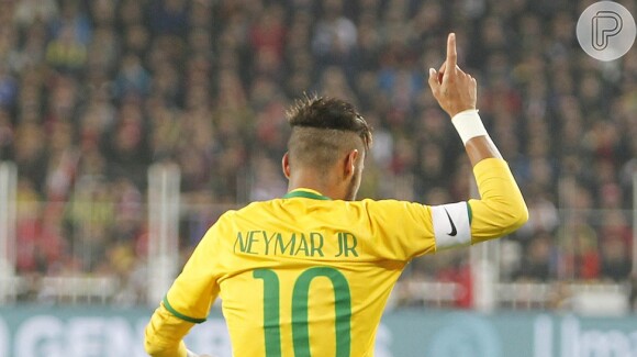 Neymar ganhará R$ 1,5 milhão caso vença a premiação Bola de Ouro