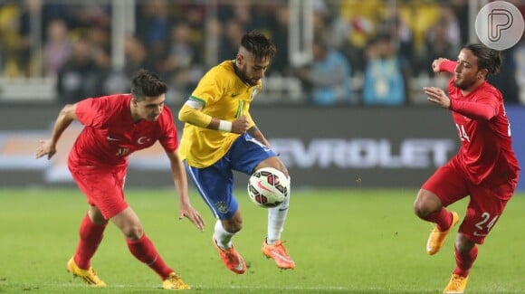 Neymar concorre ao Prêmio Bola de Ouro pelo quarto ano seguido