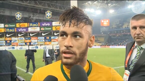 Neymar comenta sobre seu desempenho no jogo: 'É uma emoção muito grande. Mais um estádio, mais um país que vai ficar guardado no meu coração. Agradeço muito pelo carinho de todos'