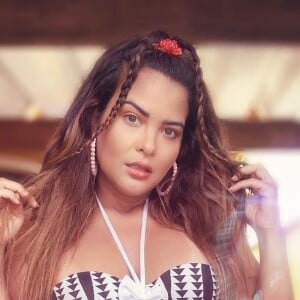 Geisy Arruda negou gravidez em foto de biquíni