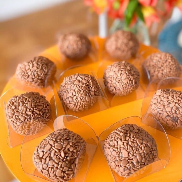 Filho de Giselle Itié e Guilherme Winter, Pedro Luna ganhou brigadeiros em sua festa de 1 ano