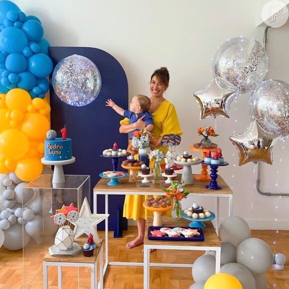 Filho de Giselle Itié e Guilherme Winter, Pedro Luna se encantou com balão em forma de lua na sua festa de 1 ano