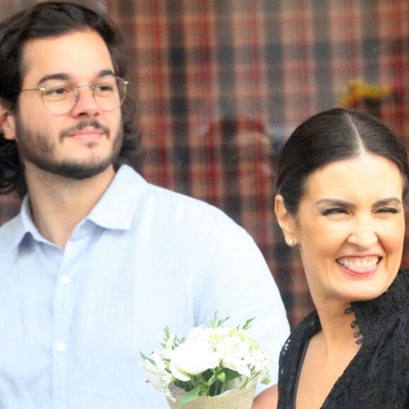 Túlio Gadêlha publicou uma foto quando mais jovem, sem barba